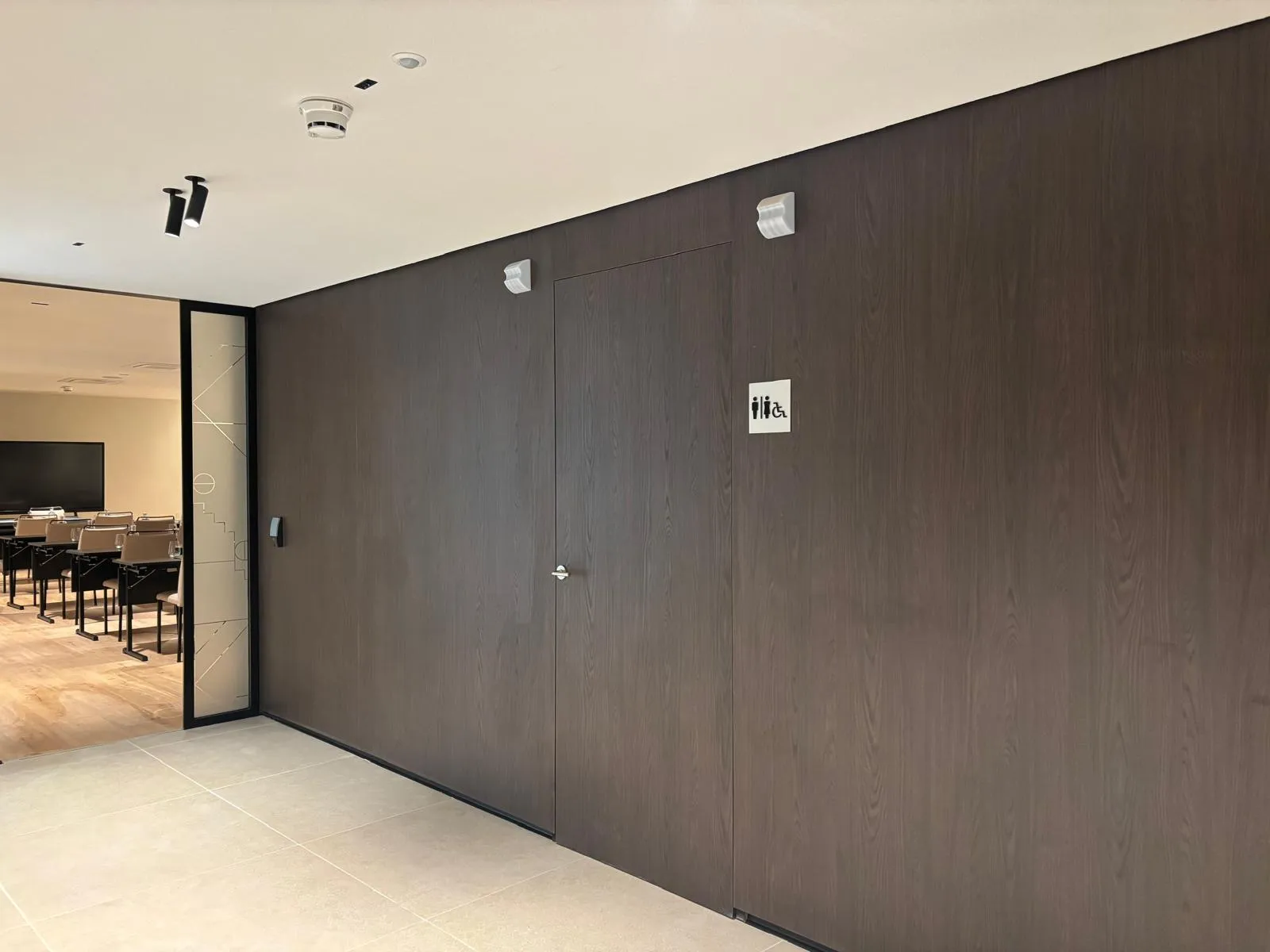 Trabajos de carpintería interior, en el Hotel Eurostars- VILLA ITZIAR EN DONOSTI (8)